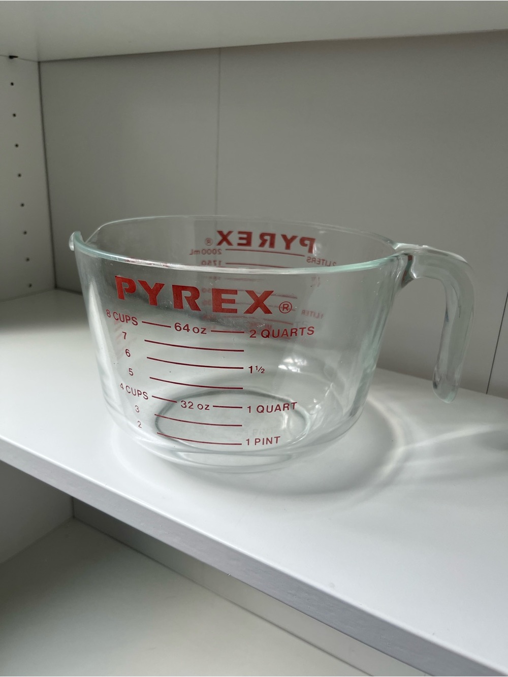 Vintage PYREX Measuring 8 Cup Glass 64oz Red Lettering Large 2 Qt Batter Bowl